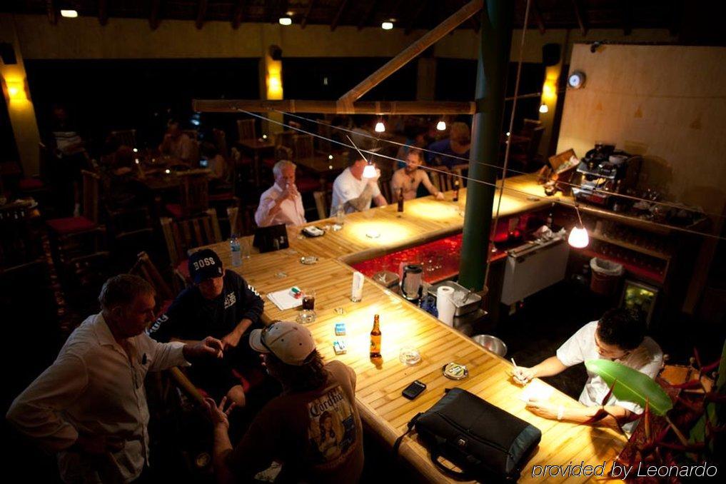 Clandestino Beach Resort Parrita Restaurant bilde