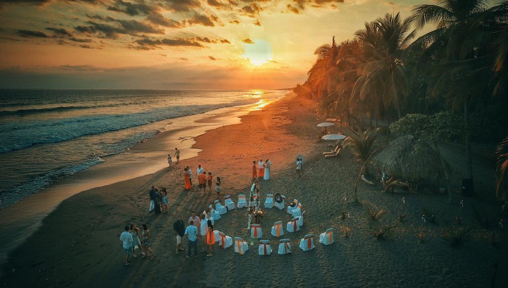 Clandestino Beach Resort Parrita Eksteriør bilde