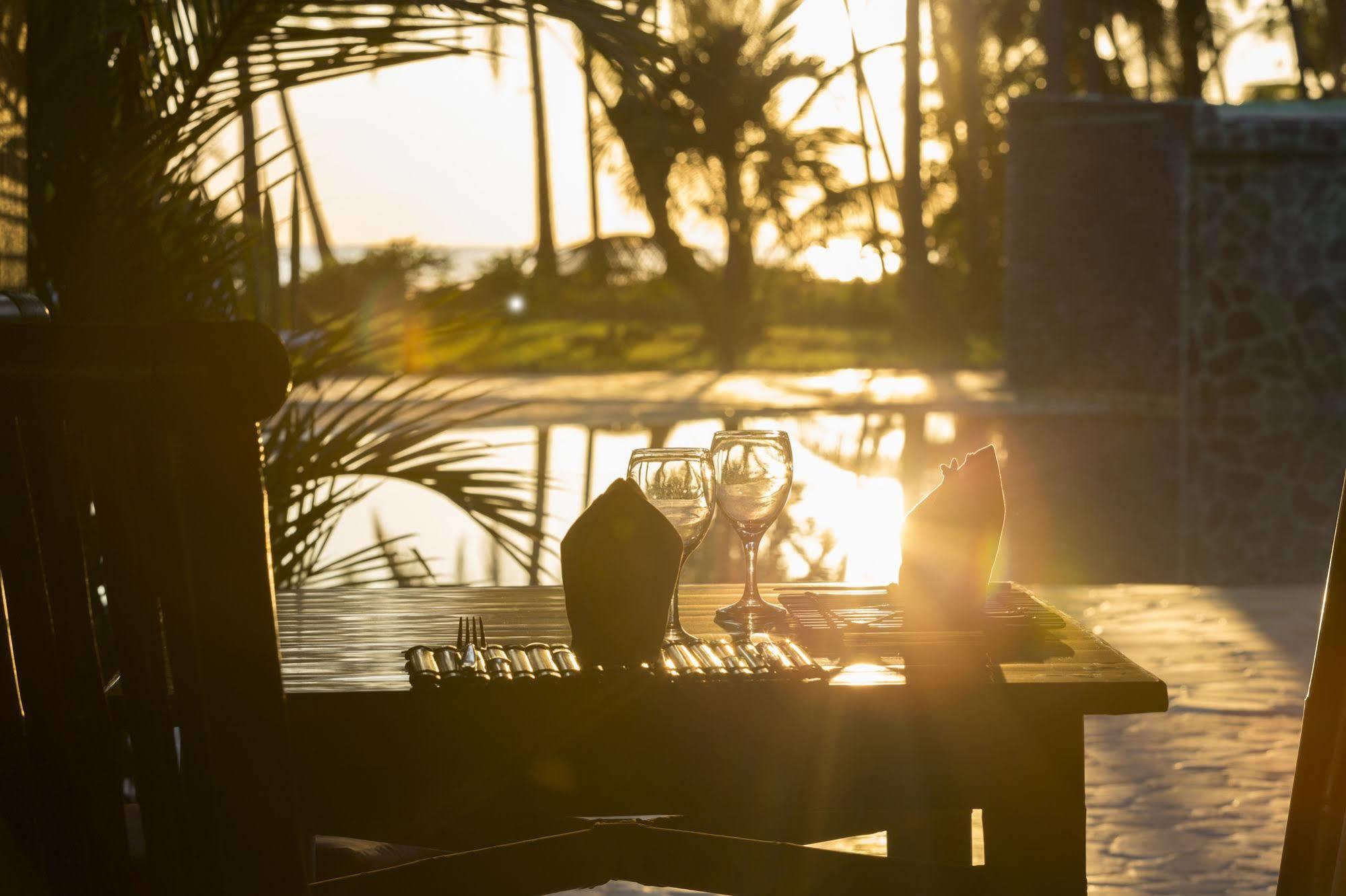 Clandestino Beach Resort Parrita Eksteriør bilde