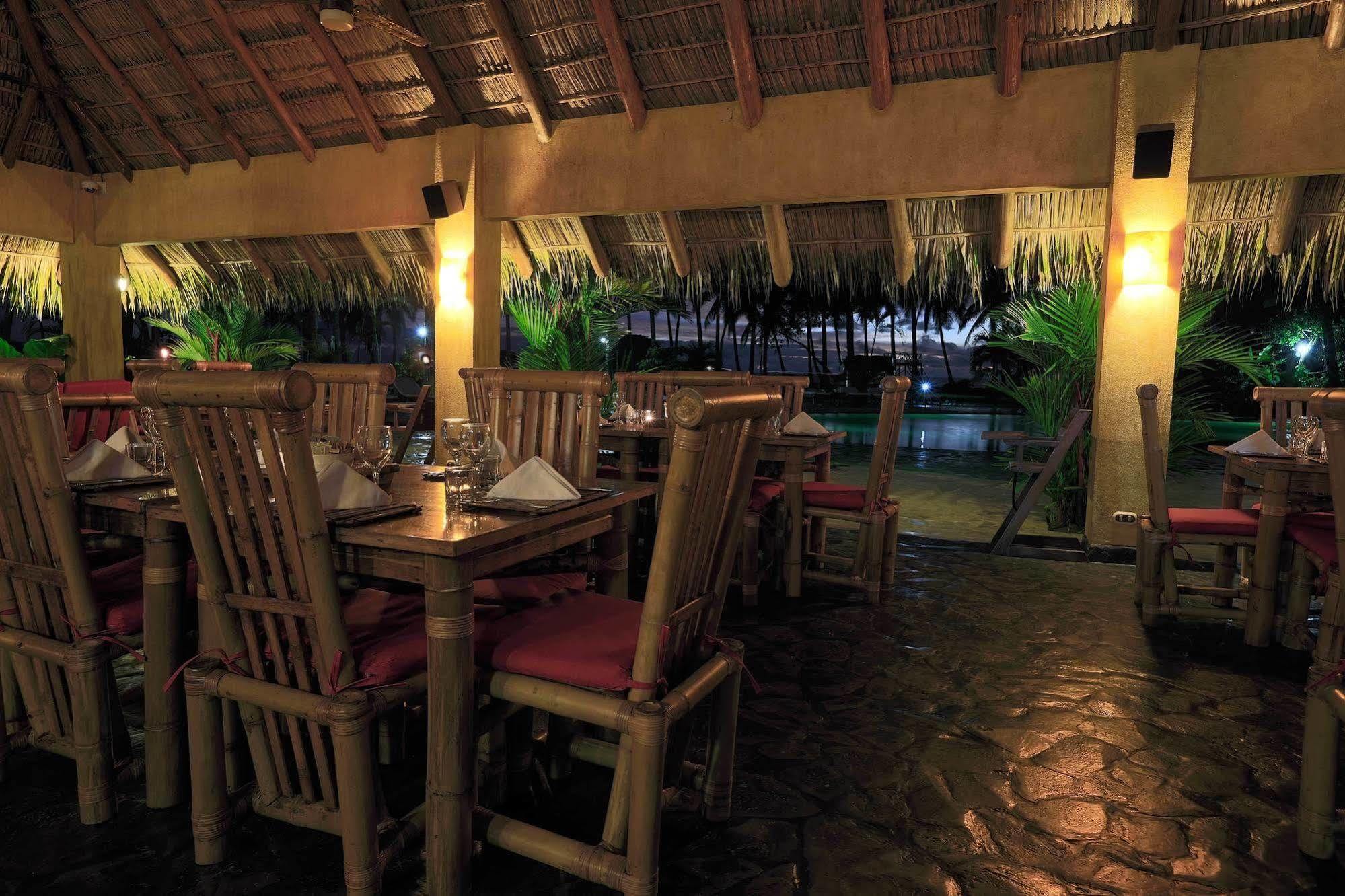 Clandestino Beach Resort Parrita Eksteriør bilde