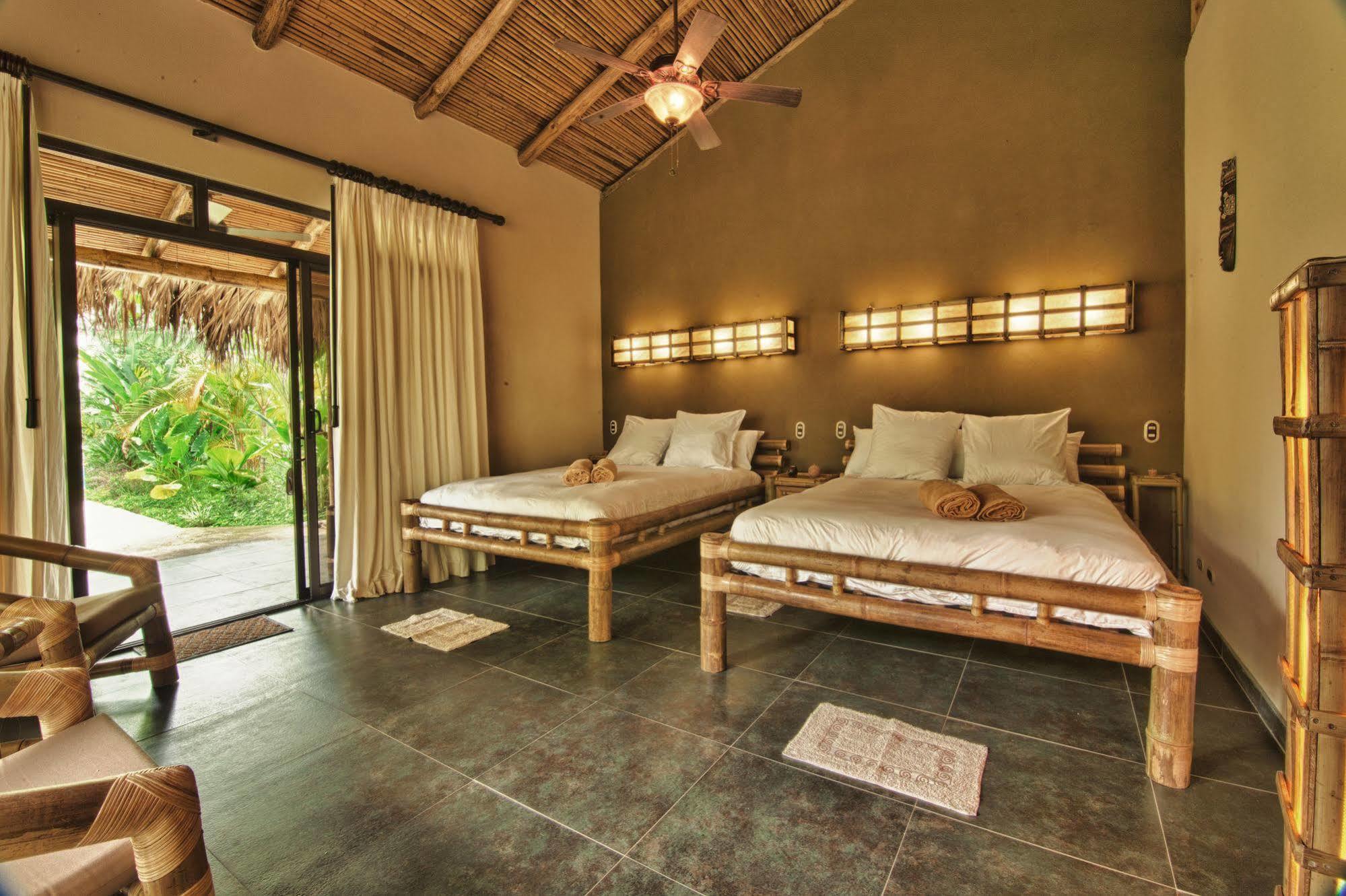 Clandestino Beach Resort Parrita Rom bilde